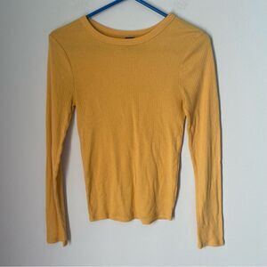 Wild Fable Women’s Long Sleeve Ribbed Crew Neck Yellow Tee